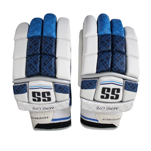SS Aerolite Batting Gloves