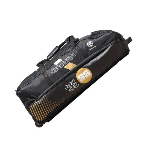 SS Thunder Black/Gold Wheelie Kitbag